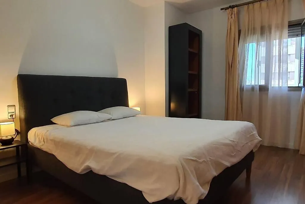 Gran piso en zona comercial Málaga Apartamento