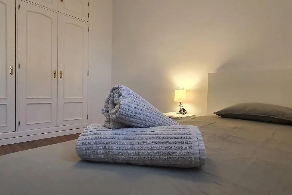 Apartamento Gran piso en zona comercial Málaga