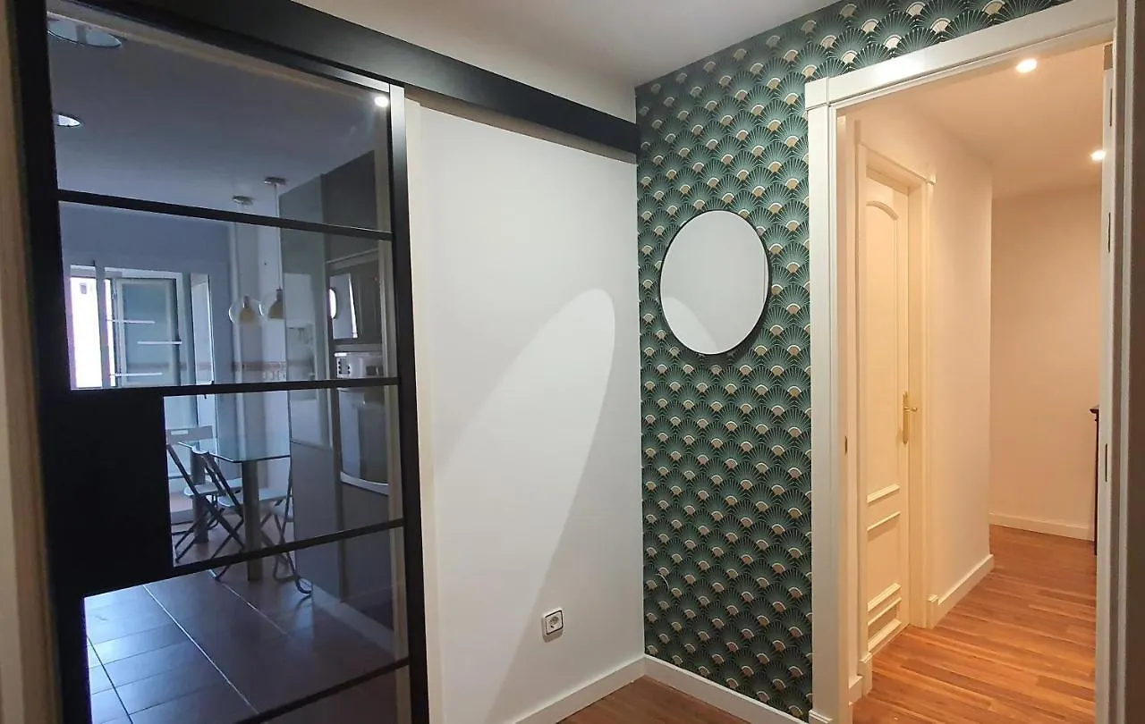 Gran piso en zona comercial Málaga Apartamento