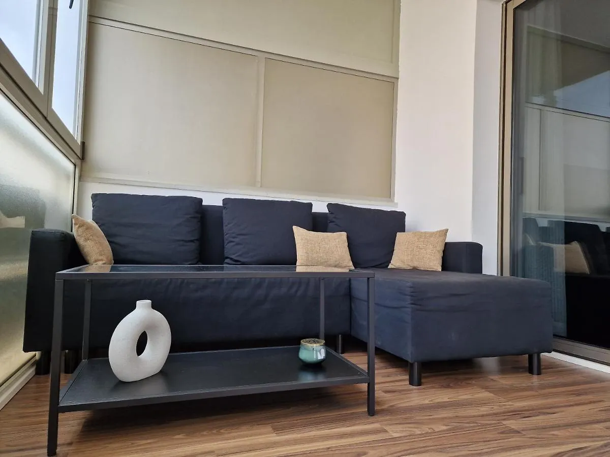Gran Piso En Zona Comercial Malaga Apartament